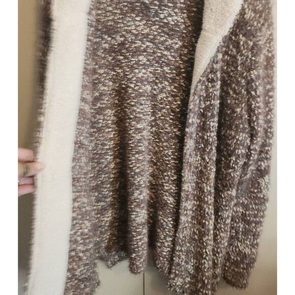 C54 Maurices hooded sweater cardigan - Picture 4 of 10